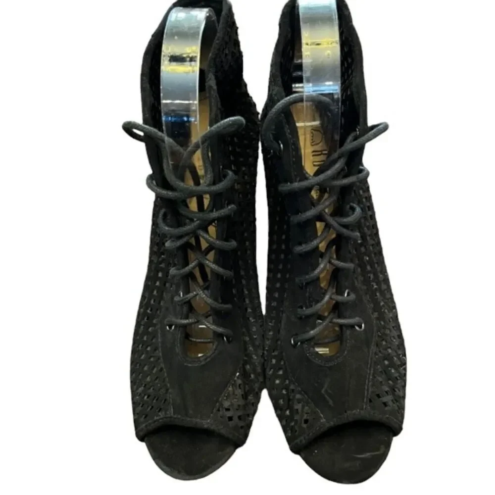Rouge Helium Super Platform with Cutout Heel, Laced, Perforated Upper Size‎ 9